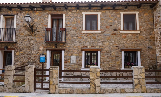 Puertomingalvo Cottage | House Maximo Puertomingalvo