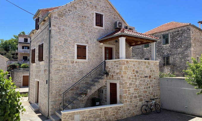 Vrboska House | House Morko (11852-K1) - Vrboska - island Hvar