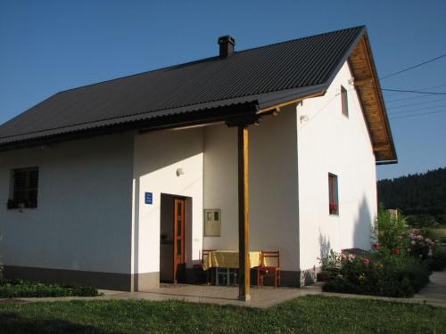 Vrhovine Apartment | House Nada