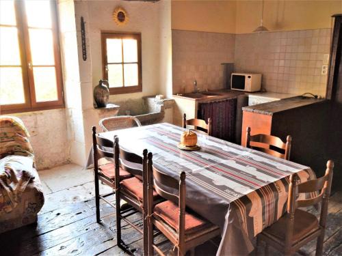 Bagat-en-Quercy House | House near Cahors with Private Natural Retreat