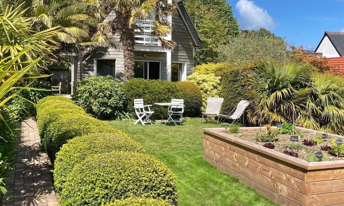 Perros-Guirec House | House near downtown and beaches