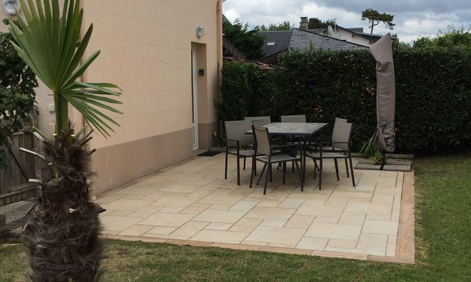 Benerville-sur-Mer Cottage | House near the beach at Benerville and Deauville