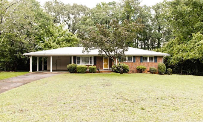 Athens House | House Near UGA Campus & Downtown, w/Large Backyard