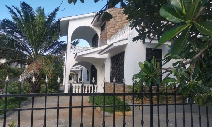 Shanzu Villa | House Numba Tatu Your Tropical Home Away from Home!nTours, Beaches & Good Vibes