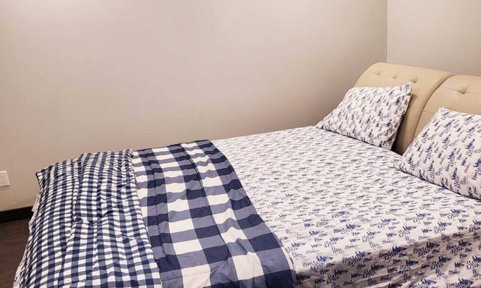 Morden House | House of comfort 2bdr basement