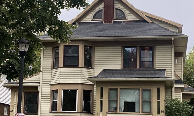 Rochester House | House of "Faith"