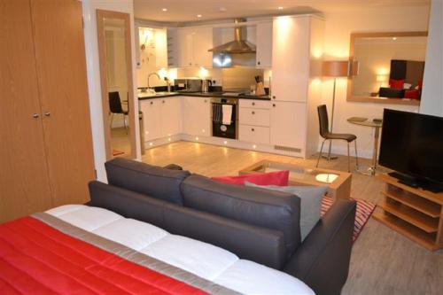 Basingstoke Apartment | House of Fisher - Central Point