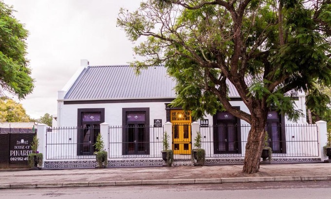 Robertson House | House of Pinardt