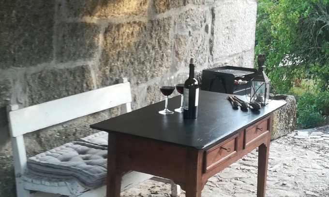 Lamas de Ferreira Cottage | House of Pombal - Quinta da Veiga. House in granite, inserted in farm with 2 ha