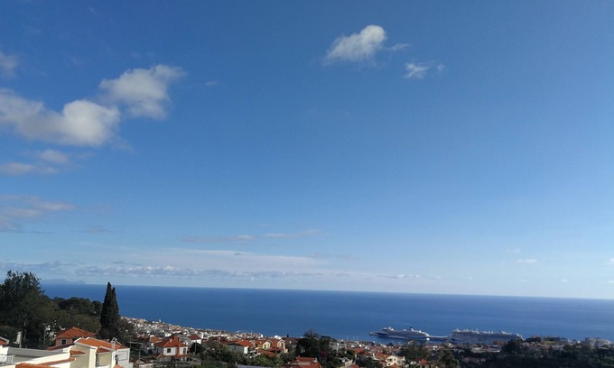 Imaculado Coracao de Maria House | House of the Immaculate. Magnificent view of the city of Funchal