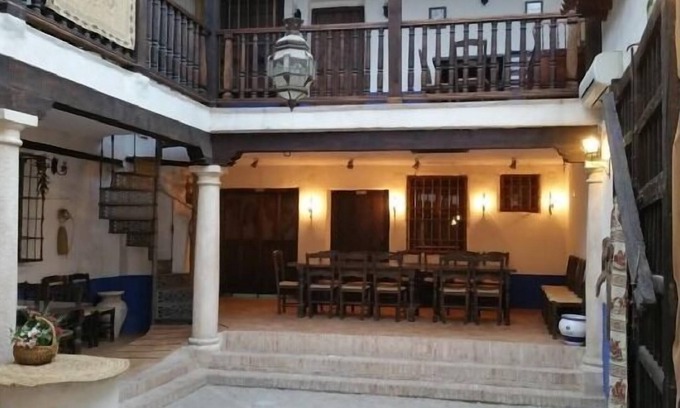 El Toboso Cottage | House of the mistress inside the sale with covered manchego patio. Pets allowed