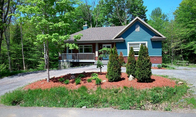 Lac Beauport House | House on the heights of Lac-Beauport on Mont Tourbillon