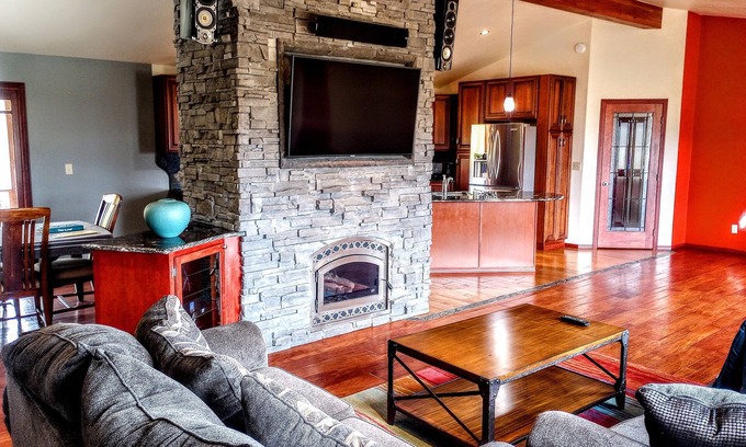 Baker County House | House on the Hill