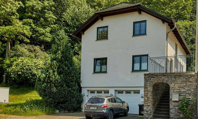 Kues House | House on the Moselle with river view