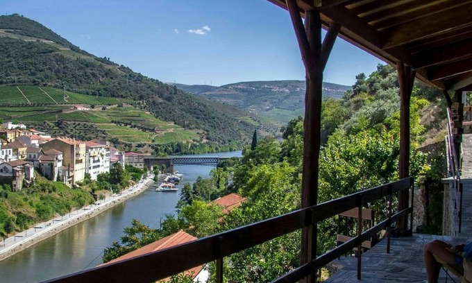 Gouvaes House | House on the hillside Douro Valley