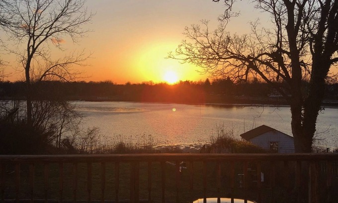 Red Bank House | House on the River-2 bedroom- 2 bath-Small pet friendly