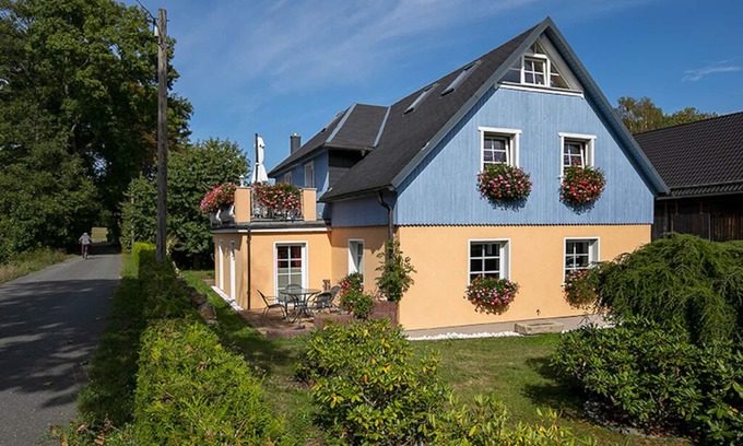 Bad Brambach Apartment | House "Ronny"