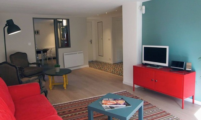 Minimes - Barriere de Paris Apartment | House rue de Négreneys - 64m2, garden access, Minimes - canal du midi.