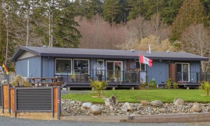 Regional District of Nanaimo House | House & RV