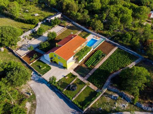 Primorski Dolac House | House Simani