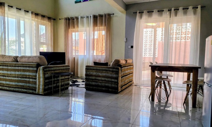 Freetown House | House Sleeps6-Bbq-Balcony-ScenicMountainView