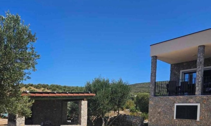 Pasman House | House Sunshine (115751-K1) - Mrljane
