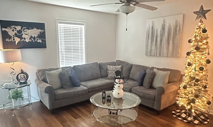 La Vergne House | House to Stay