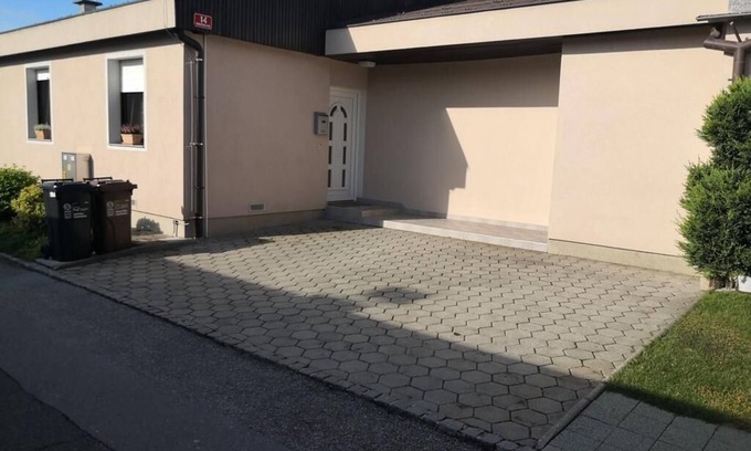 Maribor House | House Victoria, private entrance, FREE PARKING ,WiFi, near Pohorje ski & bike