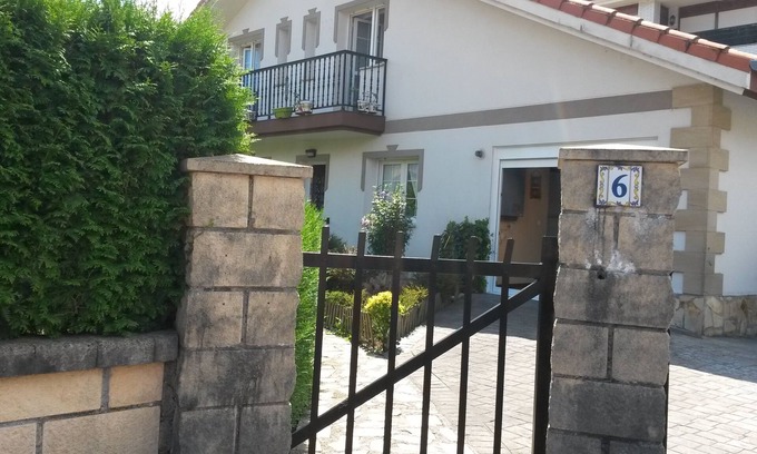 Marron House | House/Villa - AmpueroHouse with garden