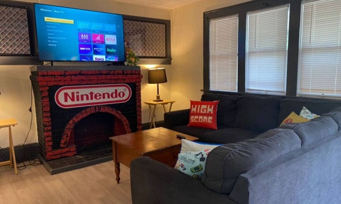 Akron House | House w/11 Beds, Sleeps 14 w/Off Street Parking