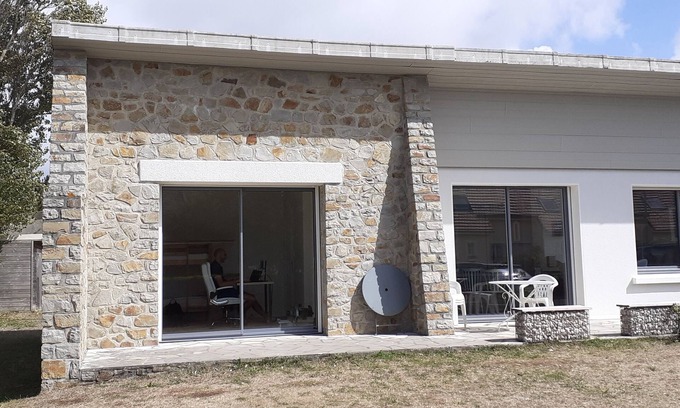 Saint-Jean-de-la-Riviere House | House with garden 100 meter from Barneville beach
