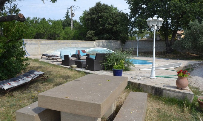 Saint-Pierre-de-Vassols House | House with pool