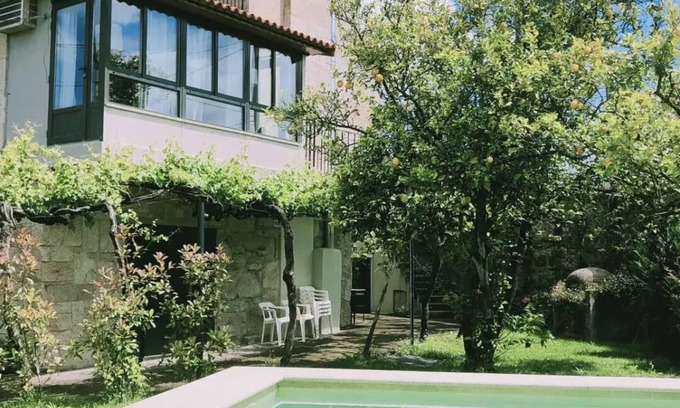 Villasobroso House | House with salt pool, Mondariz. Rias Baixas, 10 people