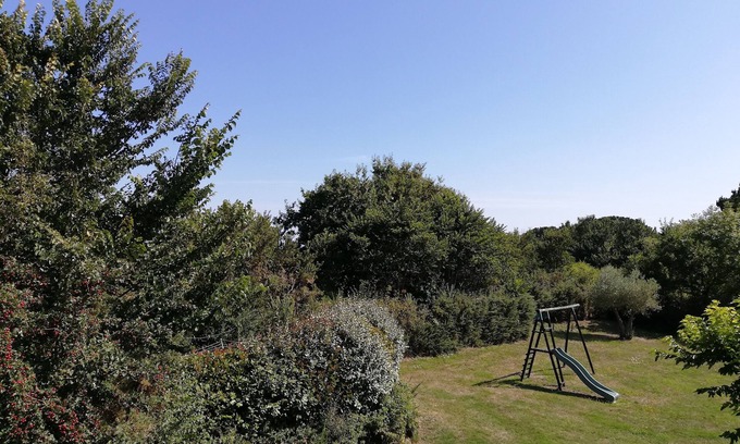 Saint-Gildas-de-Rhuys House | House with large garden in the peninsula of Rhyus