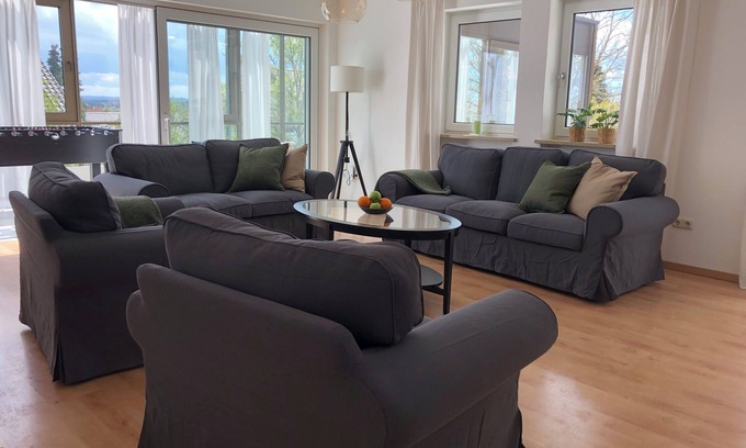 Medlingen House | House with 3 apartments and garden for 14 people