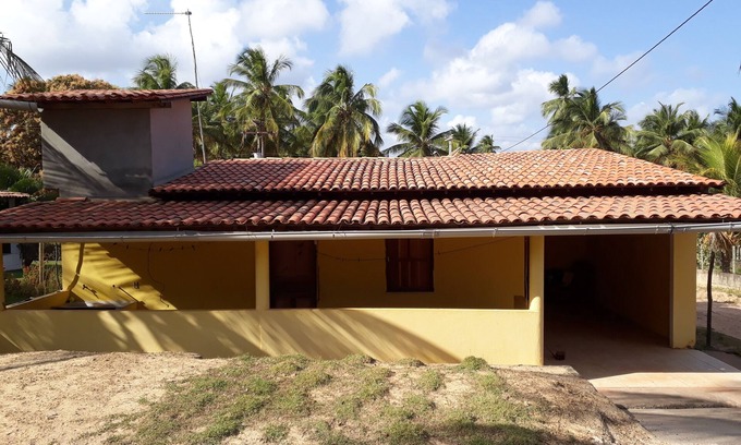 Entre Rios House | House with 3 bedrooms, 2 bathrooms, living room, kitchen, balcony and garage.