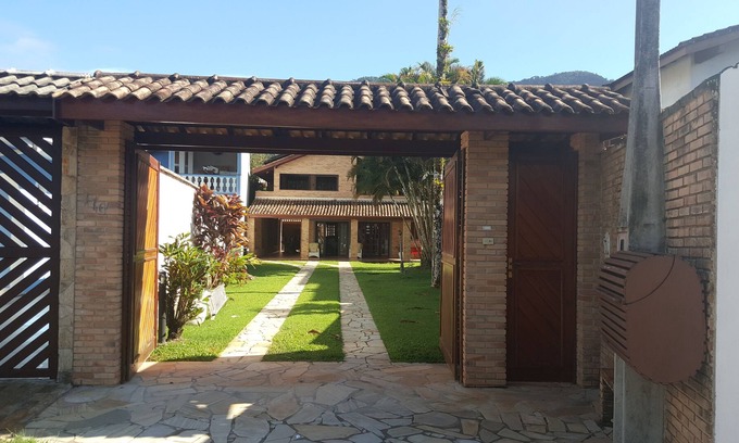 Lazaro House | House with 4 bedrooms (3 m) - Air conditioning and cleaning