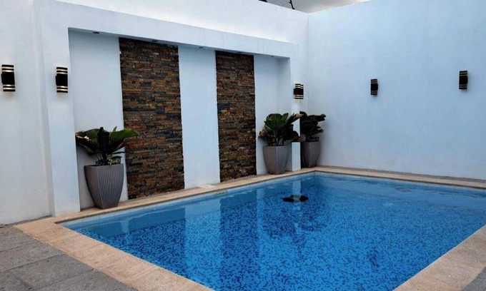 San Pedro Sula House | House with a Private Pool, close to the Hilton Princess Hotel and City Mall!