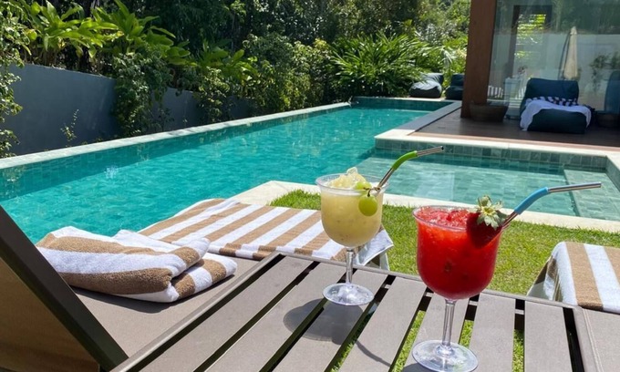 Itacimirim House | House with beautiful pool and private cook!