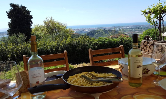 Pieve a Elici House | House with beautiful sea view in the hills of Versilia