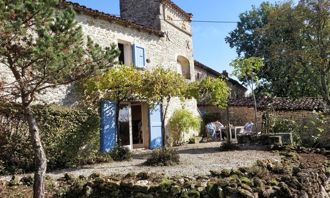 Senouillac House | House with character in Sennouillac with swiming pool