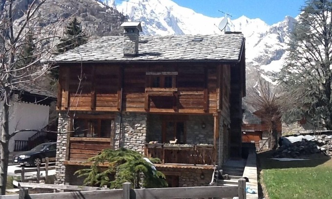 Courmayeur Ski Chalet | House with character