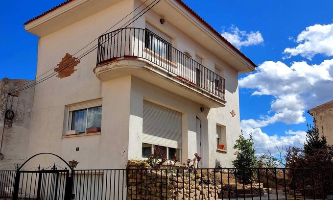 Ciruena House | House with Fireplace and WIFI
