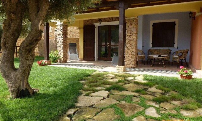 Torre delle Stelle House | House with garden in excellent location 500 meters from the sea only for two adults.