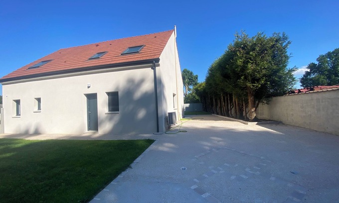 La Haute-Maison House | House with garden near Disneyland/parott world