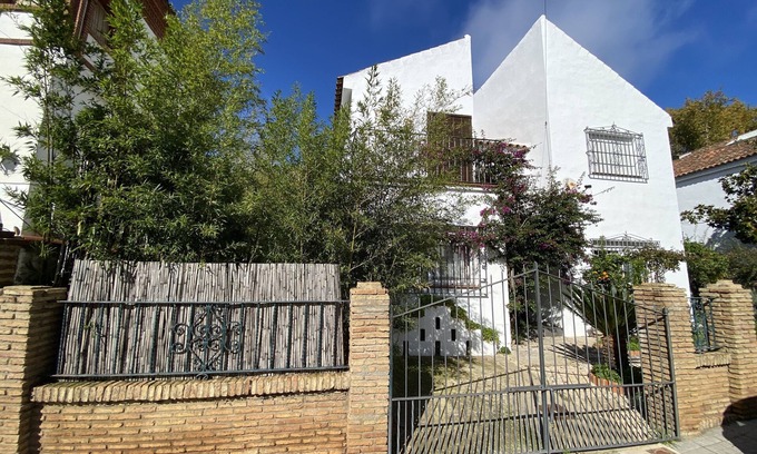 Aracena Cottage | House with garden 200 meters from the Gruta de las Maravillas (Cave of Wonders)