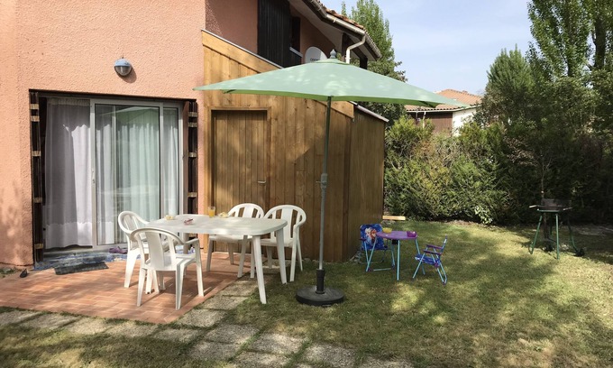 Hourtin Port House | House with garden 300m from the beach