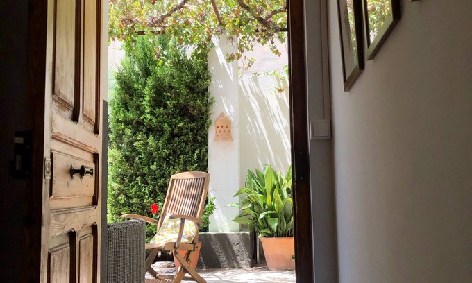 Foios House | House with garden a stone's throw from the center of Valencia and the beach