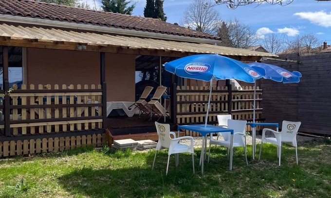 Montbel House | House with garden, in Ariege, facing Lac de Montbel.