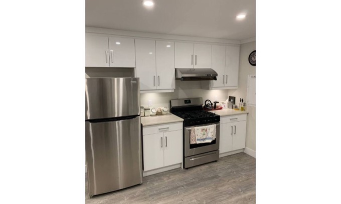Surrey Apartment | House with Guest Quarters in Delta, Vancouver, BC